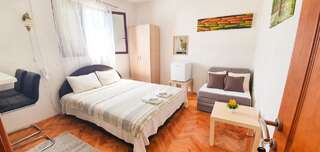 Апартаменты Apartments Four Countesses Вирпазар Номер-студио с террасой-5